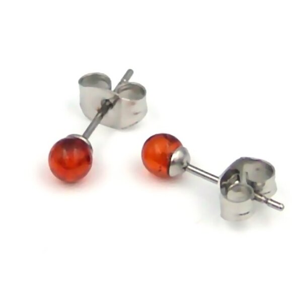 Faux Lavender Pearl Stud Earrings 316L stainless surgical steel Hypoallergenic - Picture 3 of 4